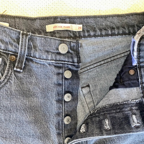 Levi's Ribcage Flare High Waisted Jeans - Picture 3 of 5